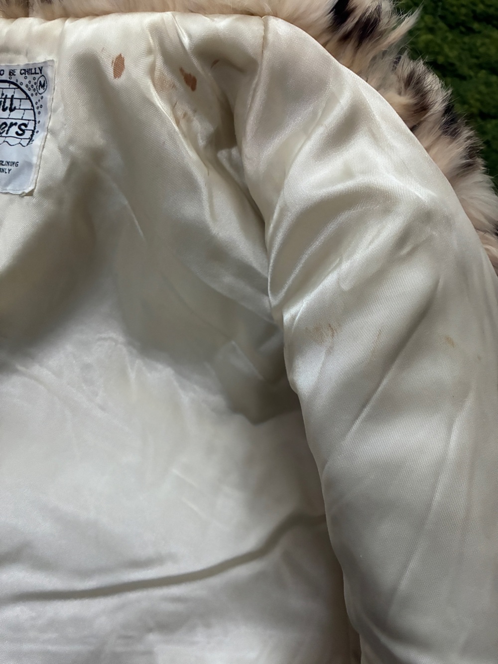 Vintage Chill Chasers Faux Snow Leopard Print Fur Jacket - Picture 10 of 16